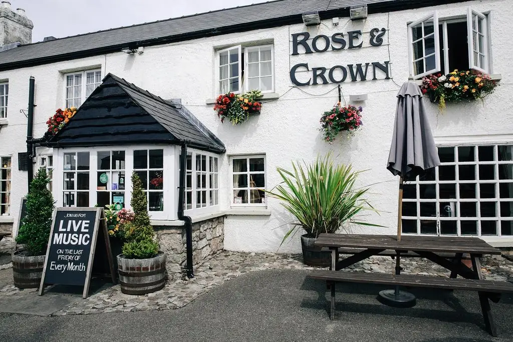 Rose & Crown restaurant in Porthcawl