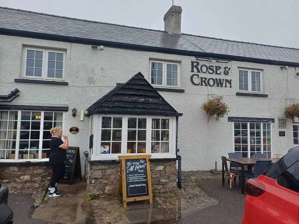 Rose & Crown_Porthcawl_slider_image_2