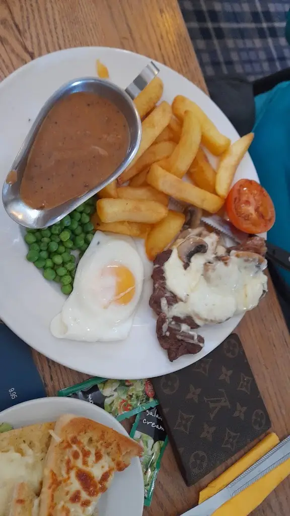 K M_The Globe Inn_Porthcawl_review