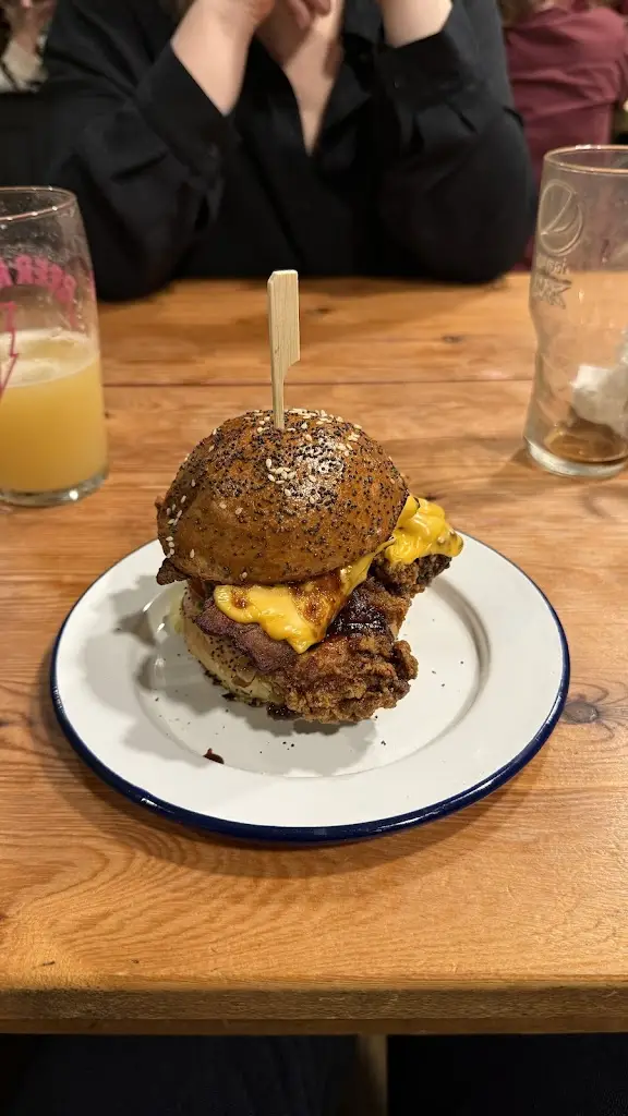 Matt Dyer_The Greedy Pig_Porthcawl_review