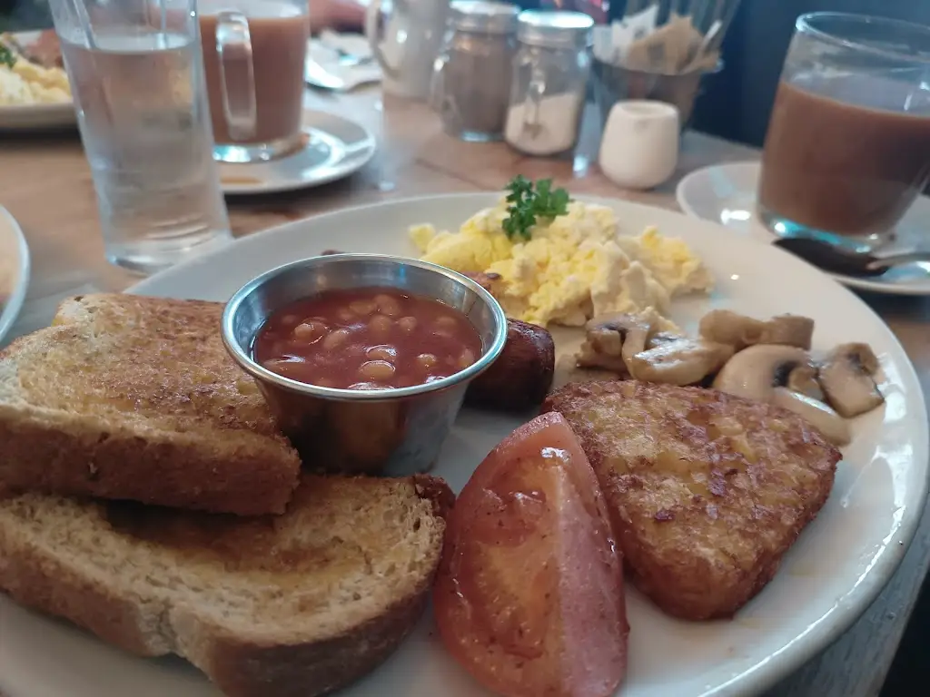 Richard_No.1 The Esplanade Cafe_Porthcawl_review