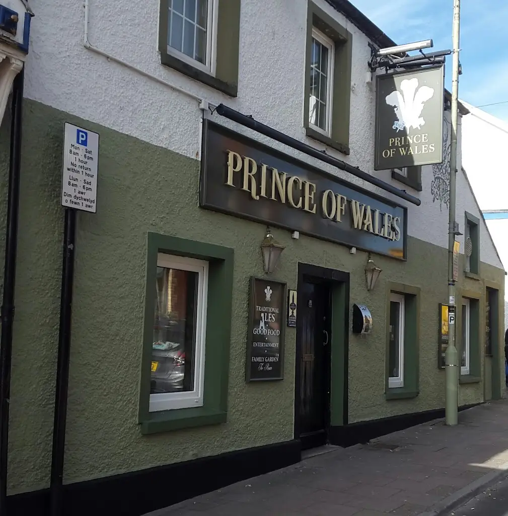 Andy Abraham_Prince Of Wales_Porthcawl_review