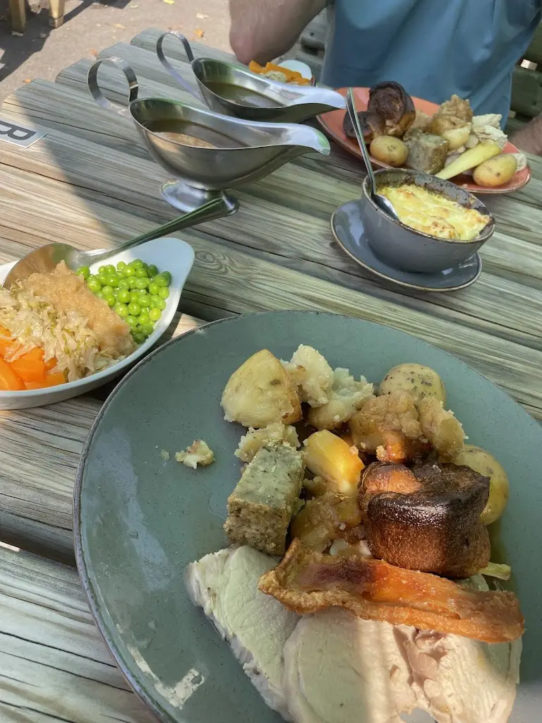 Rachel Mulqueen_The Swan Inn_Porthcawl_review