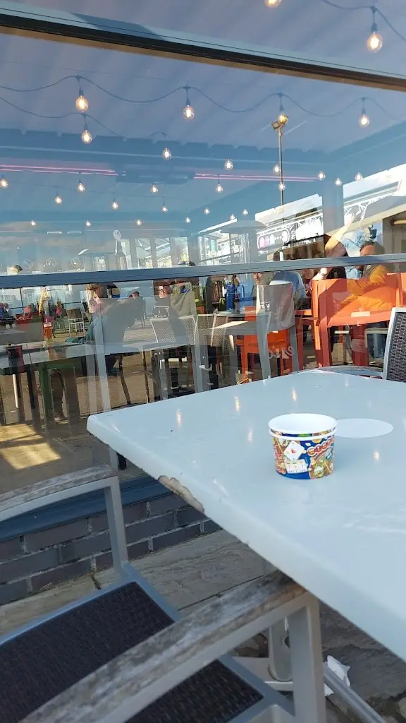 Dann T (Ferrgle)_Harbour lights_Porthcawl_Bewertung