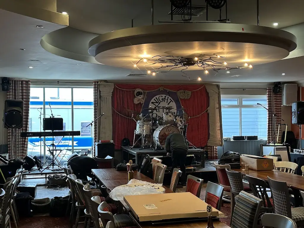 Harbour lights_Porthcawl_slider_image_1