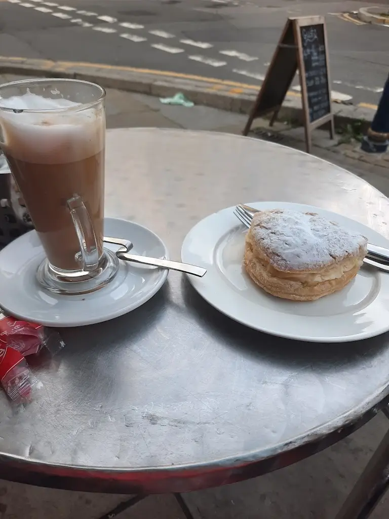 Sara D Davies_Cafe Fresco_Porthcawl_review