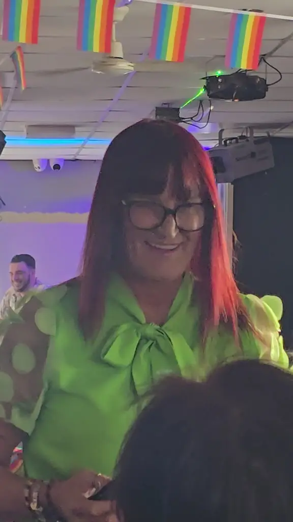 Darren Sneddon_The Beachcomber_Porthcawl_review