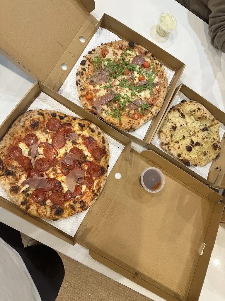 Dean Jones_Weird Doh Pizza Co - Porthcawl_Porthcawl_review