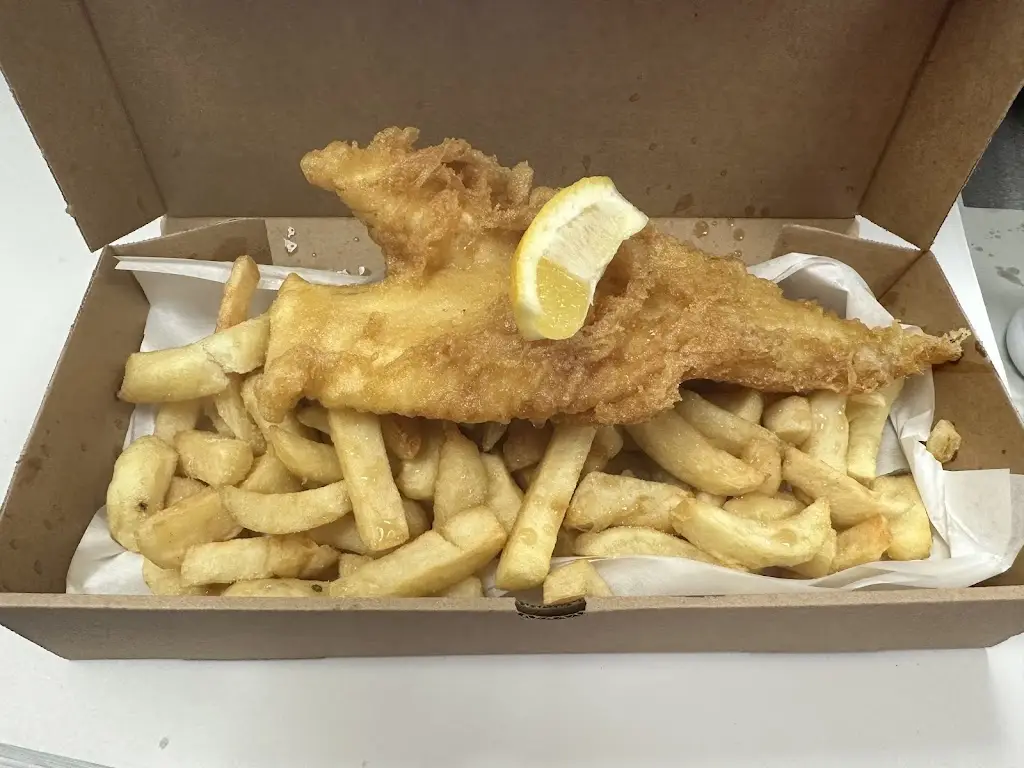 Rest Bay Fish Bar restaurant in Porthcawl