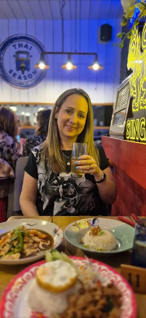 Mark Dixon_THAI SEASON  York_Bishopthorpe_review