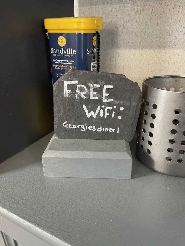 Helper_Georgie's Diner_Porthcawl_review