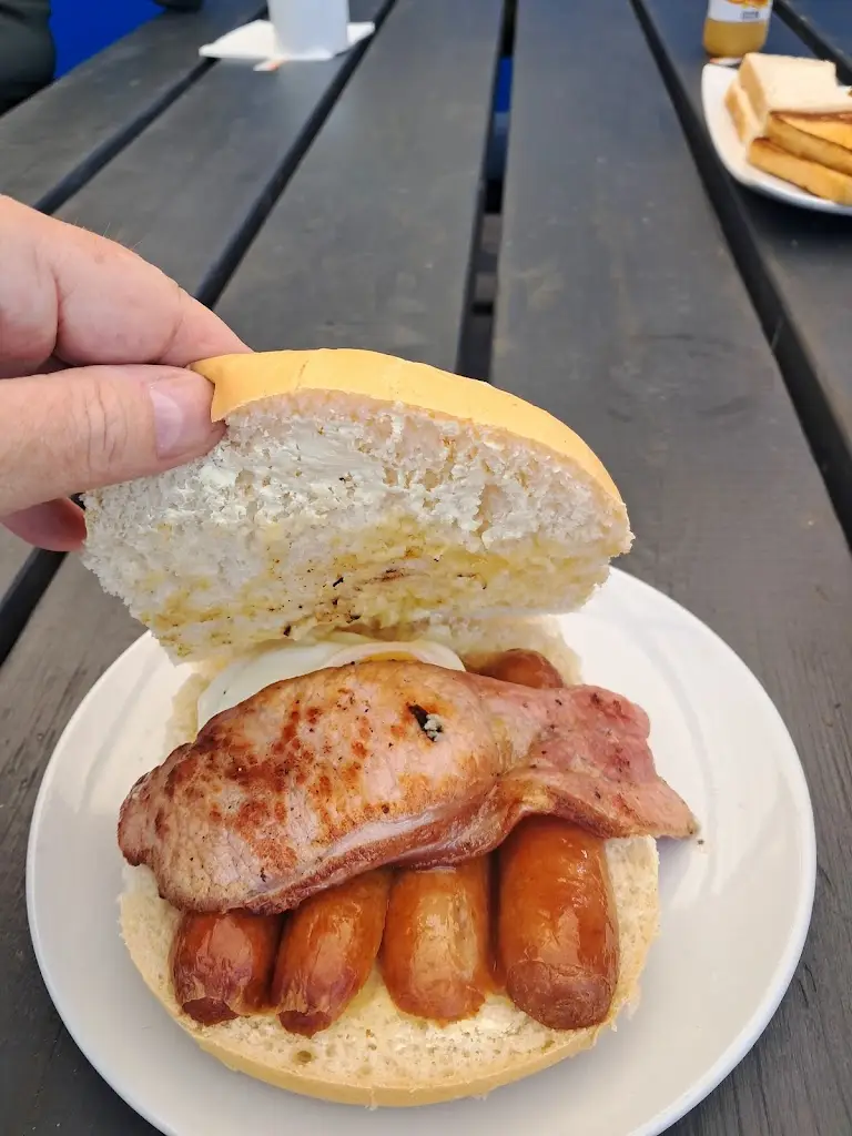 Tony Evans_Georgie's Diner_Porthcawl_review