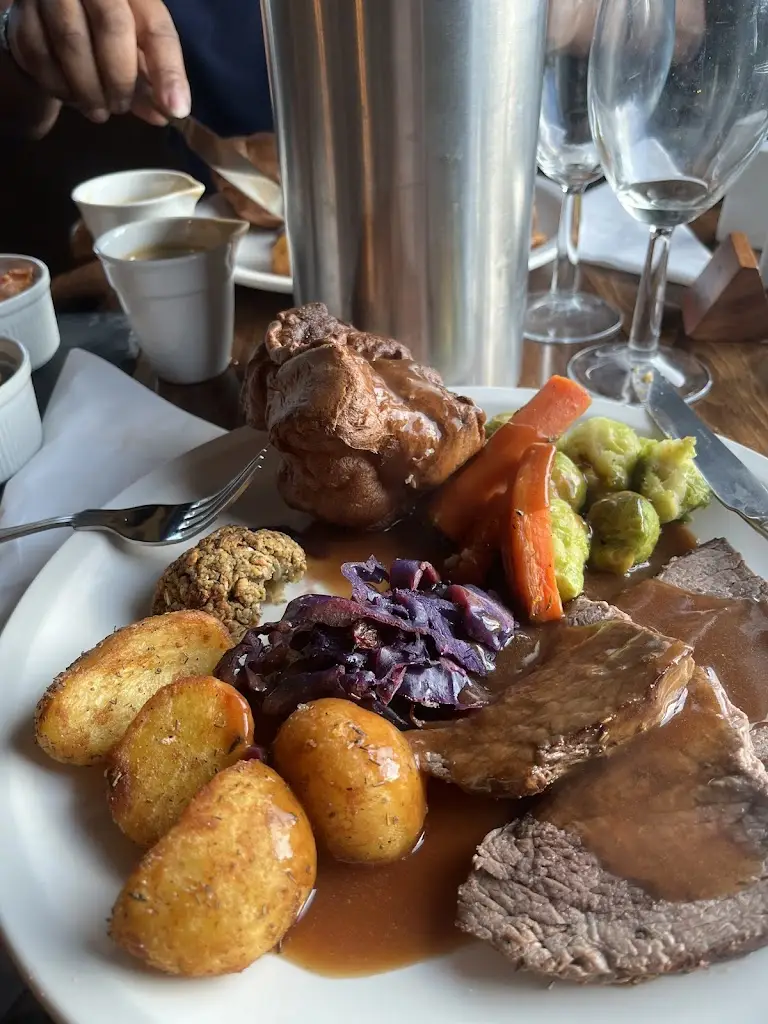 lewis casimir_The Vine Inn_Black Notley_review