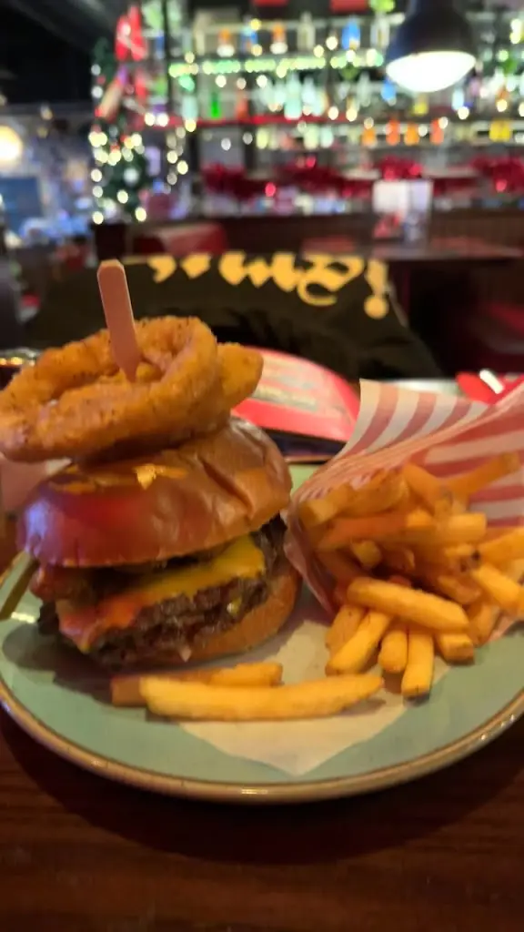 TGI Fridays - Braintree_Black Notley_slider_image_2