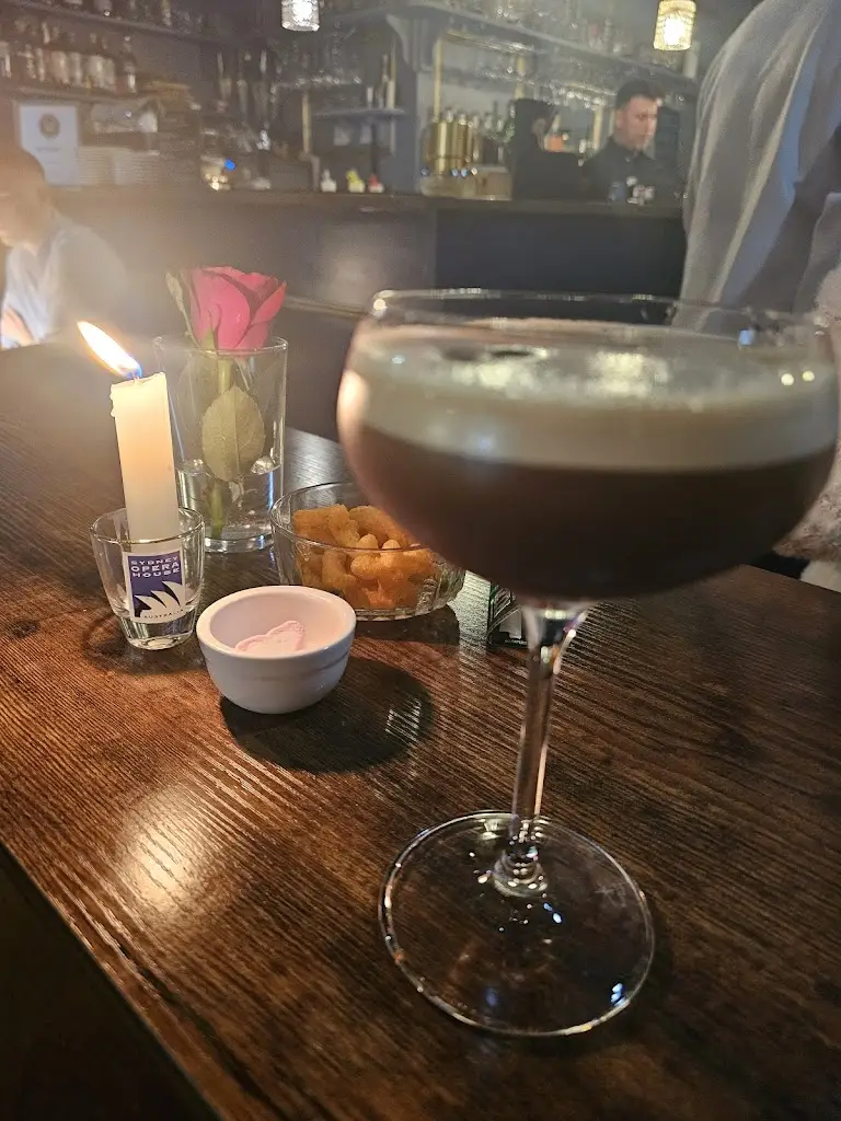 Hannah Murphy_Number 92_Black Notley_review