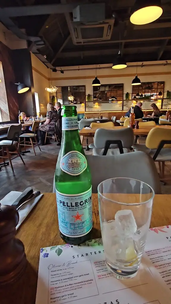 Alin_Wildwood_Black Notley_review