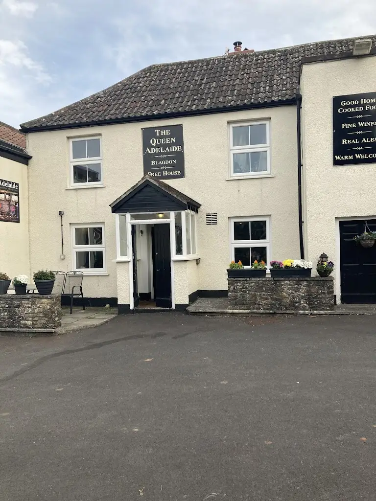 Queen Adelaide Blagdon_Blagdon_slider_image_3