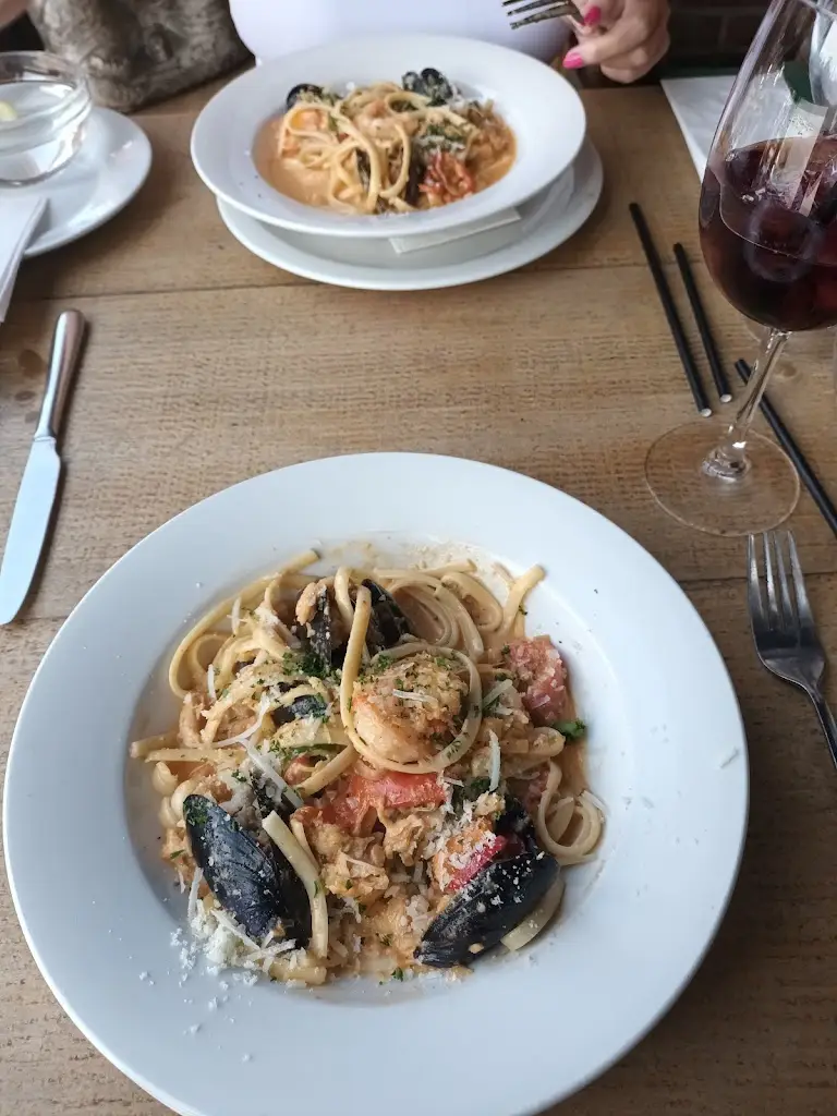 Jonathan Cartmell_Telford's Warehouse_Blacon_review