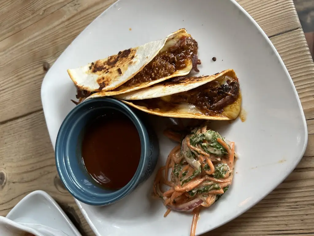 Humphrey Muleba_Telford's Warehouse_Blacon_review