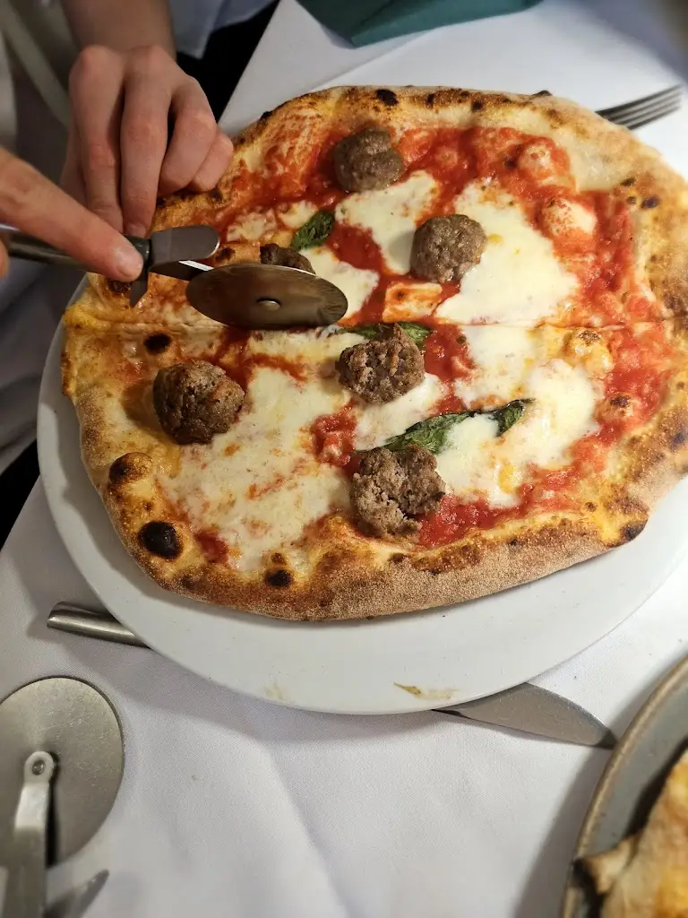 Menü_Luciano's at the Millstone_Blackrod_Bild_9