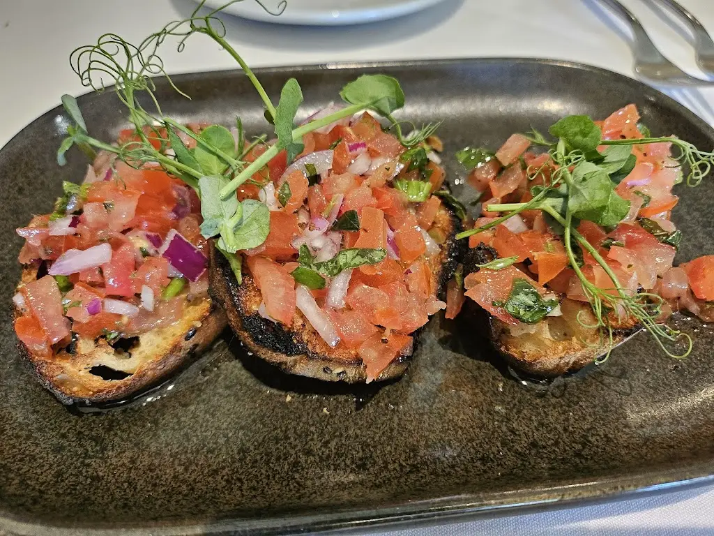 Rick Robinson_Luciano's at the Millstone_Blackrod_Bewertung