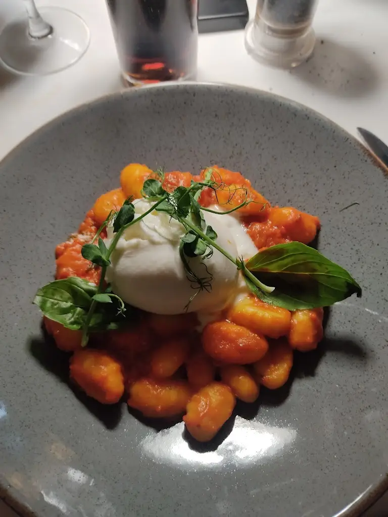 Luciano's at the Millstone_Blackrod_slider_image_3