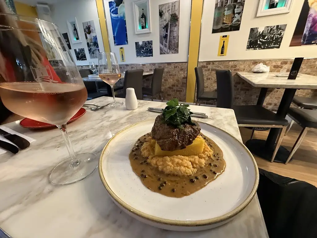 phil parkinson_La Bottega_Blackpool_review