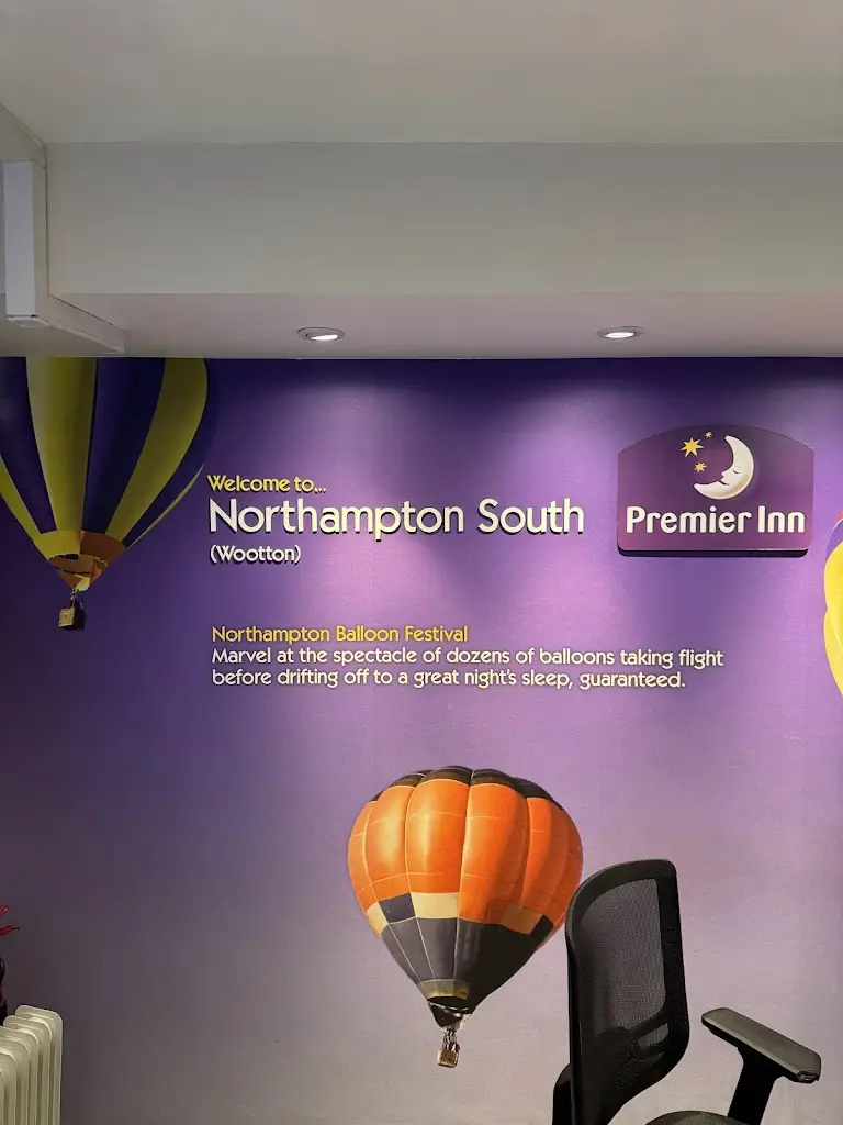 krzysztof magos_Premier Inn Northampton South (Wootton) hotel_Blisworth_recensione