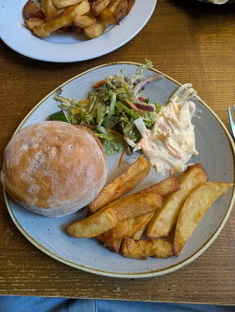 mac d_The Bulls Head_Blackmoorfoot_review