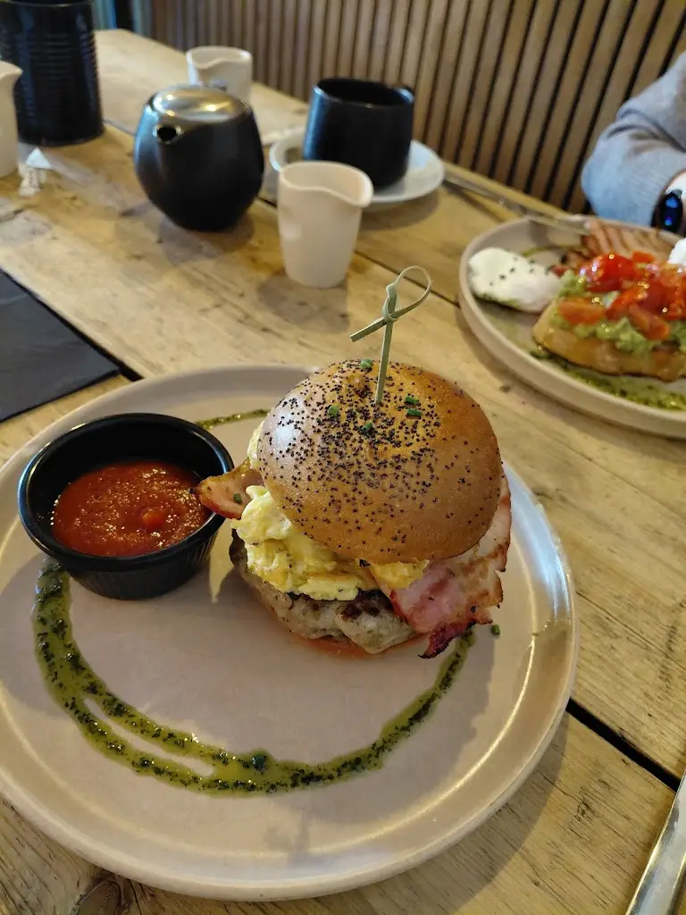 Nom_Blackmoorfoot_slider_image_3