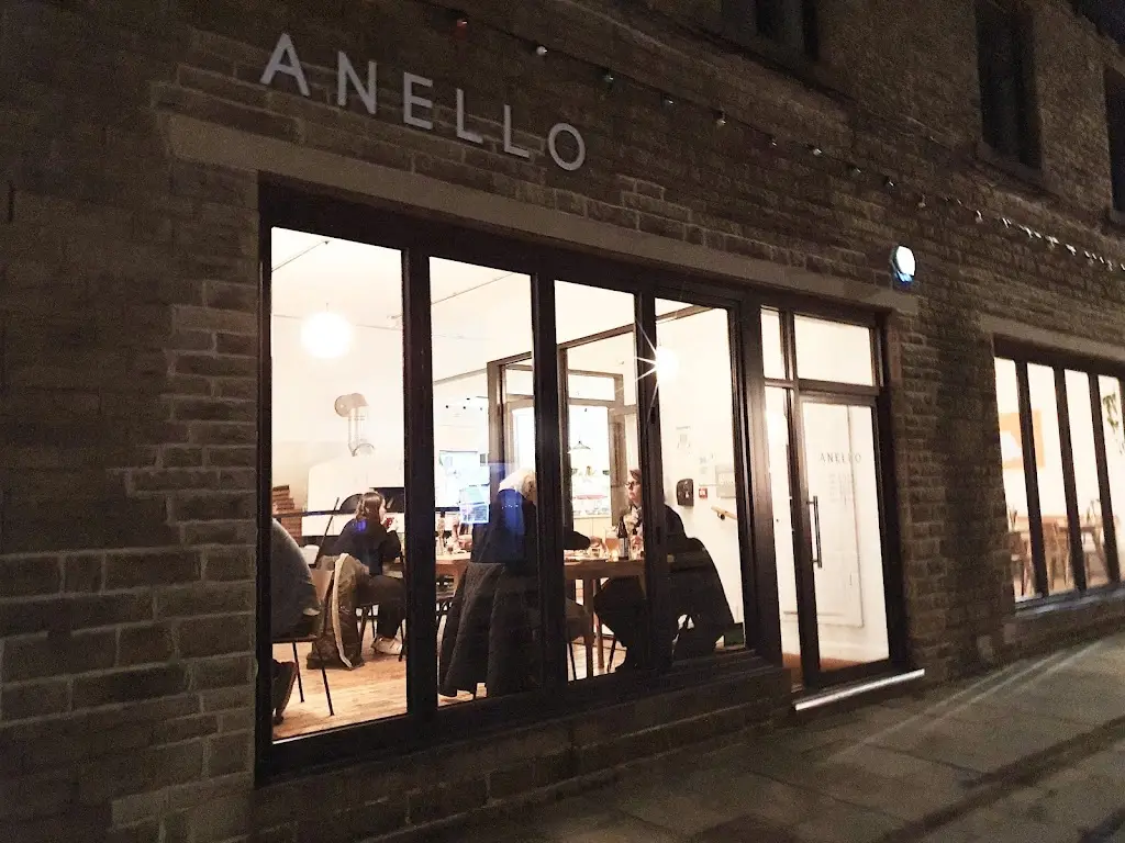 Anello restaurant in Blackmoorfoot