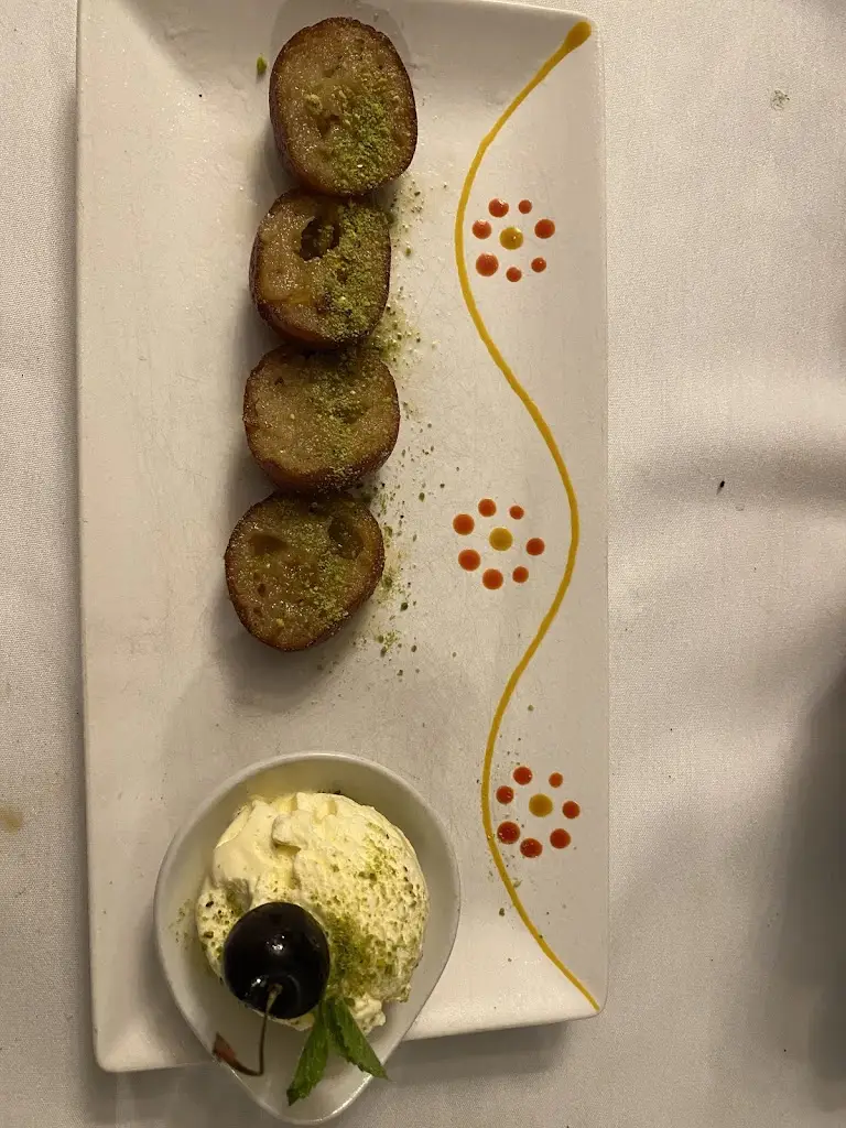 Riccardo Mulhall_Destination Indian Restaurant & Bar_Blackmoorfoot_review