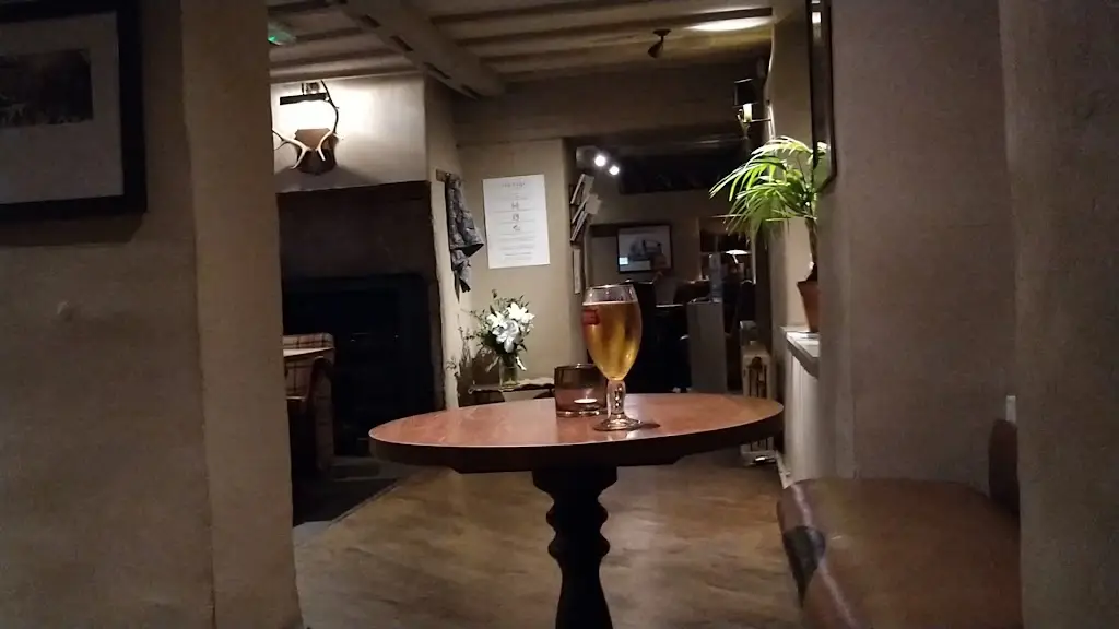 The Nags Head_Blackmoorfoot_slider_image_2