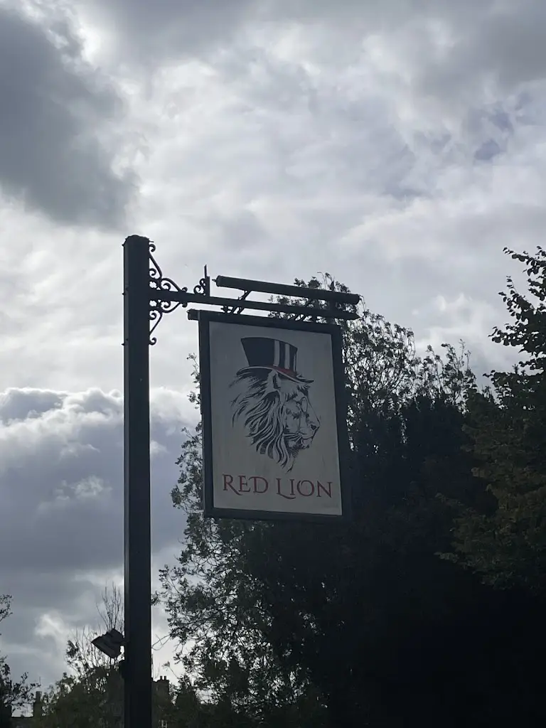 Paolo Kastelec_The Red Lion_Bloxham_review