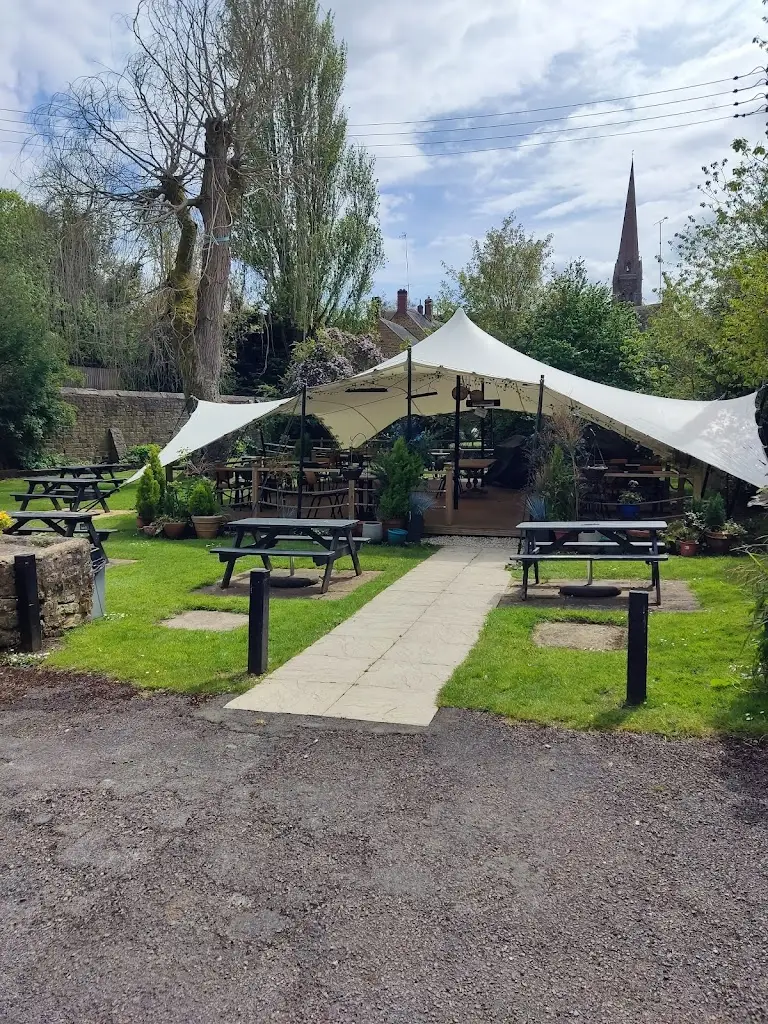 Andy Stratford_The Red Lion_Bloxham_review