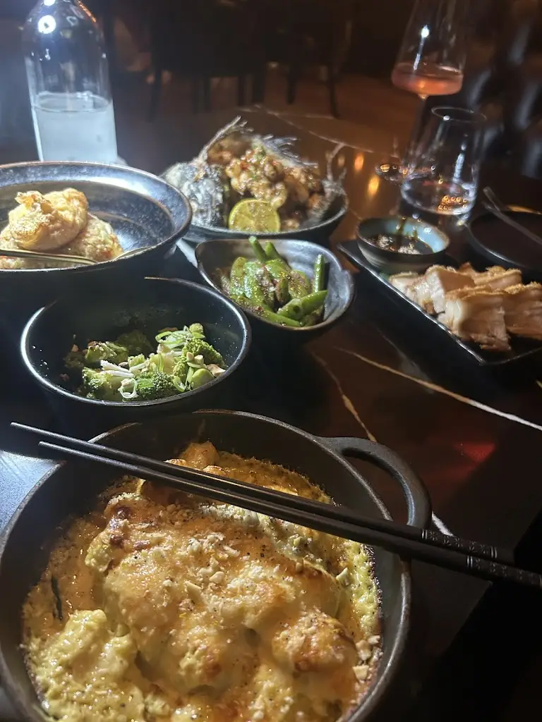 Steph Cheers_Firepit Restaurant at Cave_Blean_review