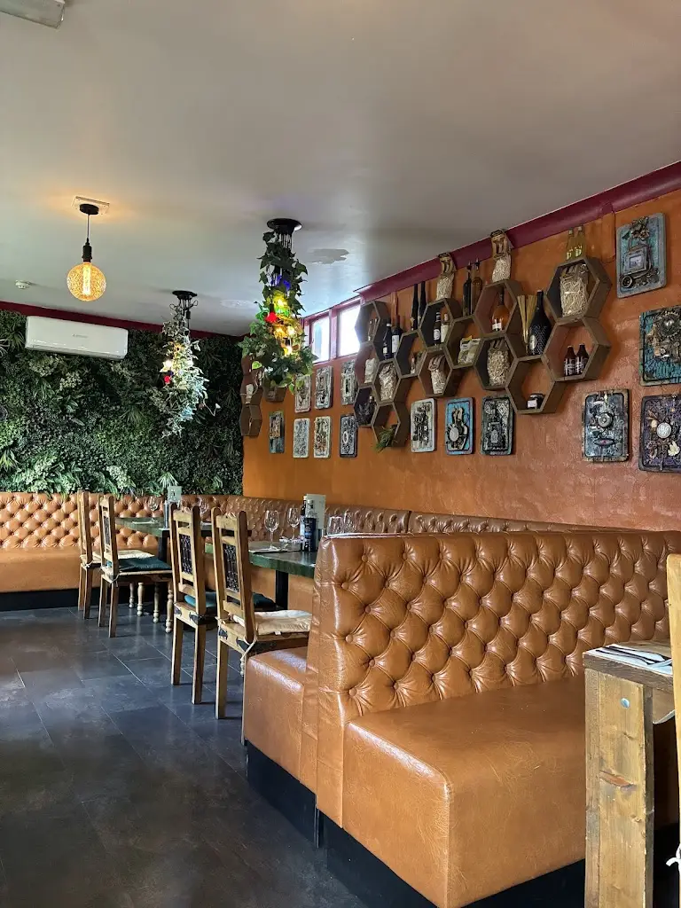 Olive Grove_Blean_slider_image_3