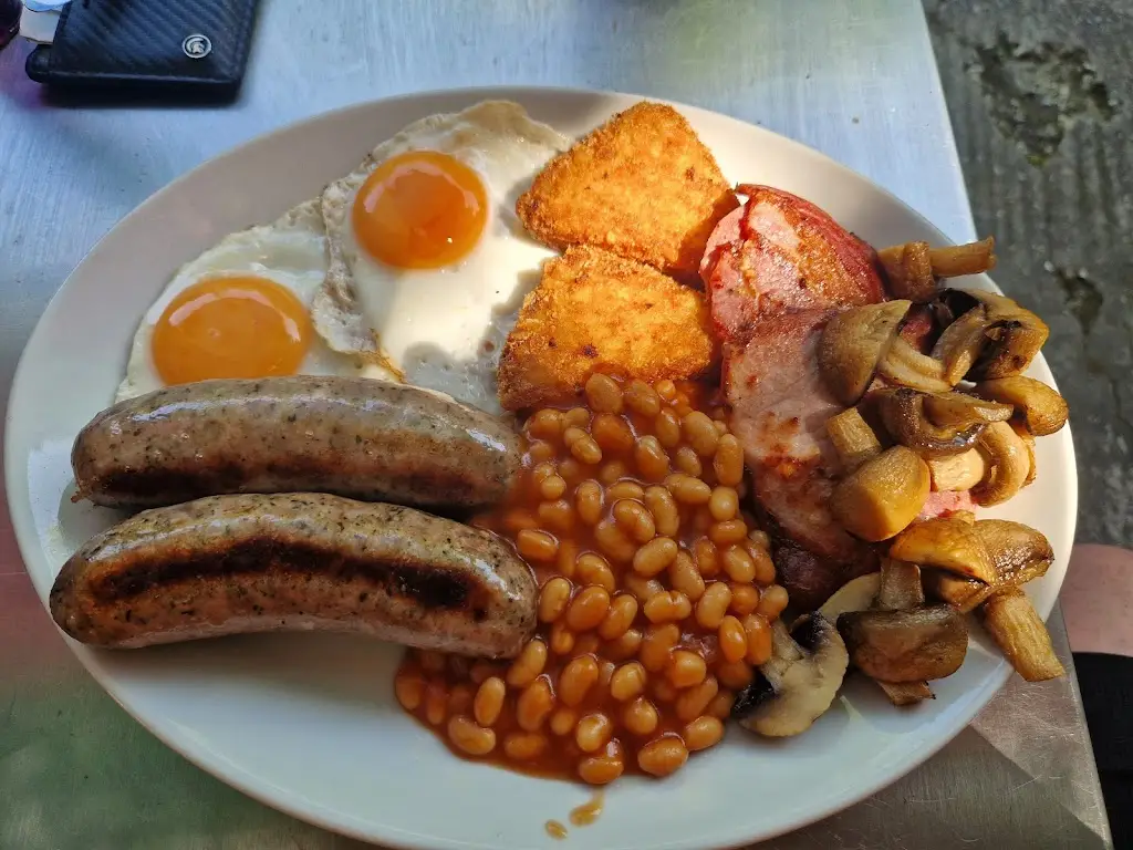 Gary Crook_LITTLE DINER_Blean_review