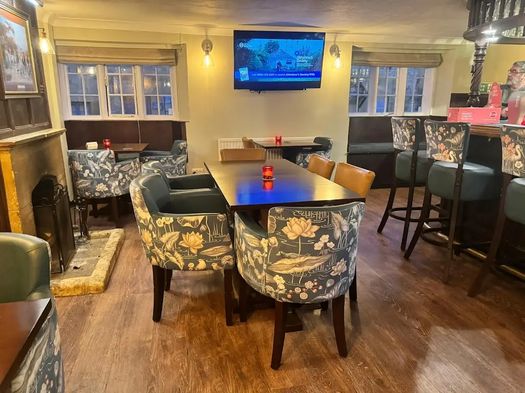 Crown Hotel Blockley - Cotswold_Blockley_slider_image_1