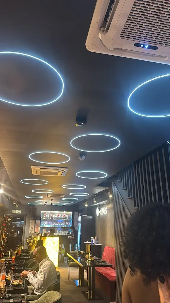 Jessica Cudjoe_Auris Restaurant & Lounge_Bletchley_review