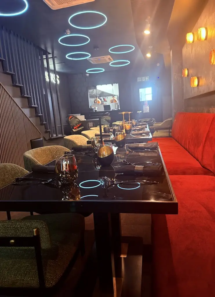 Auris Restaurant & Lounge_Bletchley_slider_image_1