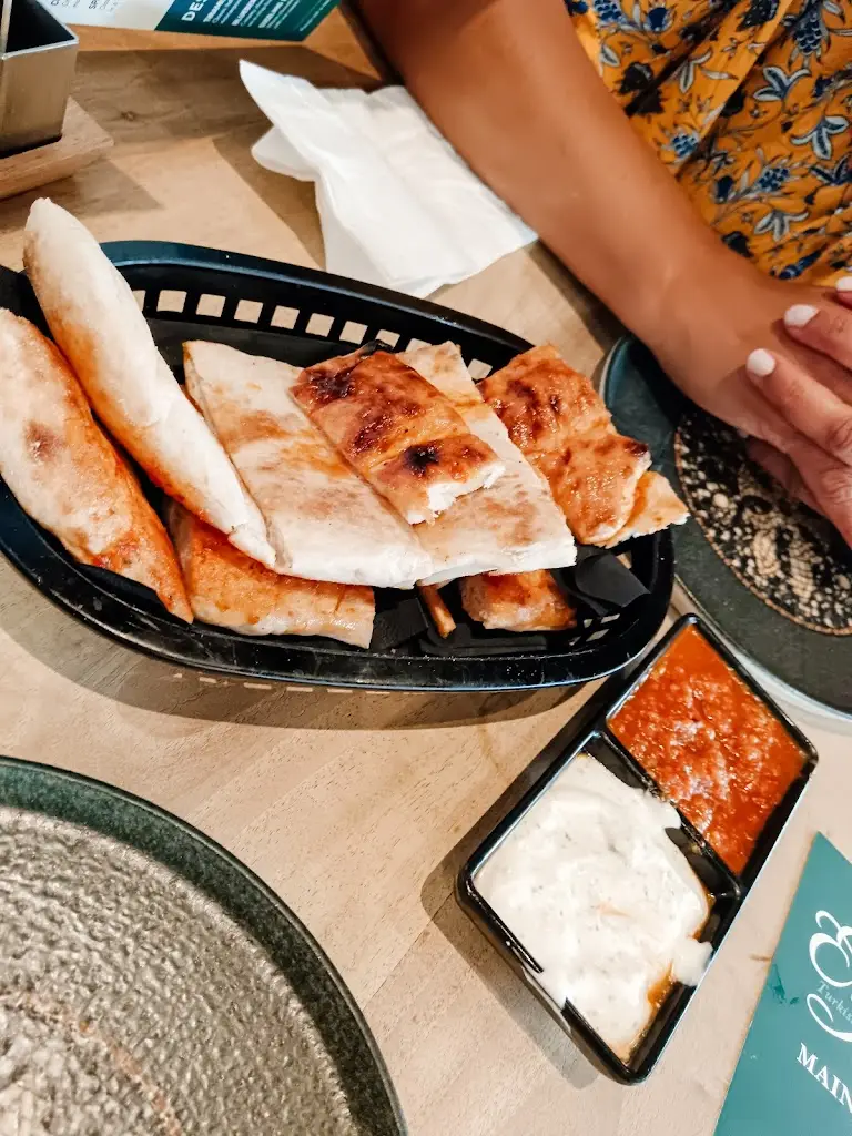 Kiran Singh_Enfes Restaurant_Bletchley_review