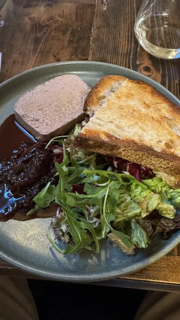 Christopher Dodd_The Elm_Alconbury_recensione