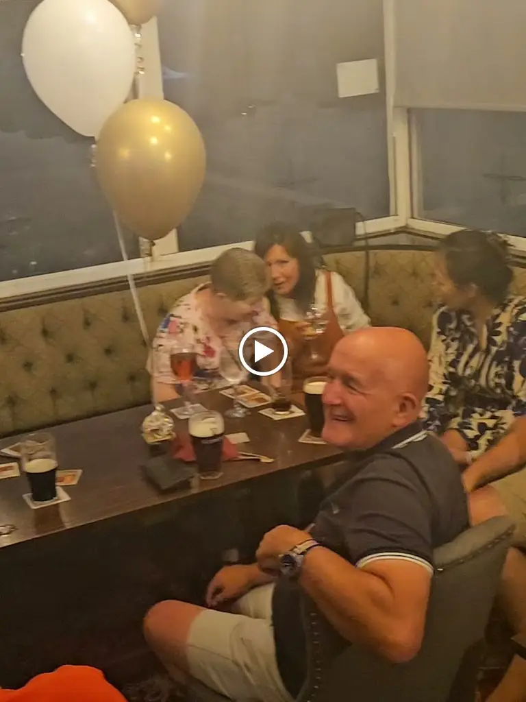 Saddlers Arms (Bangladeshi-Italian-Bar & Restuarent)_Bloxwich_slider_image_2