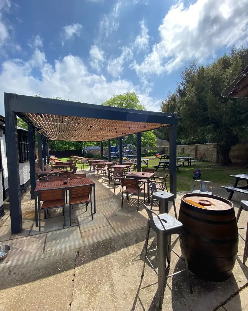 The Horseshoes restaurant in Blunham