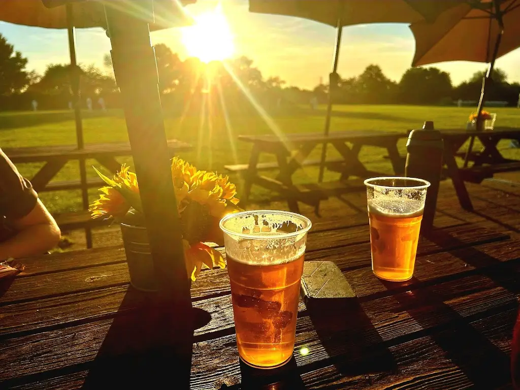 Sunray @ The Pavilion restaurant in Blunham