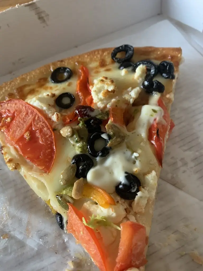 Geoff White_Blunham Pizza and BBQ_Blunham_review