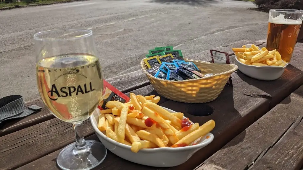 Graddy 61_ANCHOR INN_Blunham_review