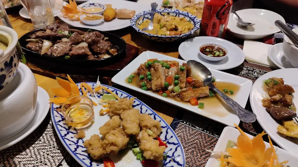 Tammy's Thai Restaurant_Blindley Heath_slider_image_2