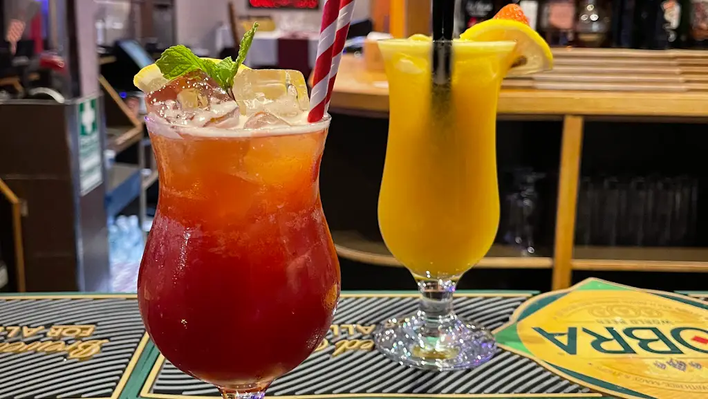 Thai Lounge_Blindley Heath_slider_image_3